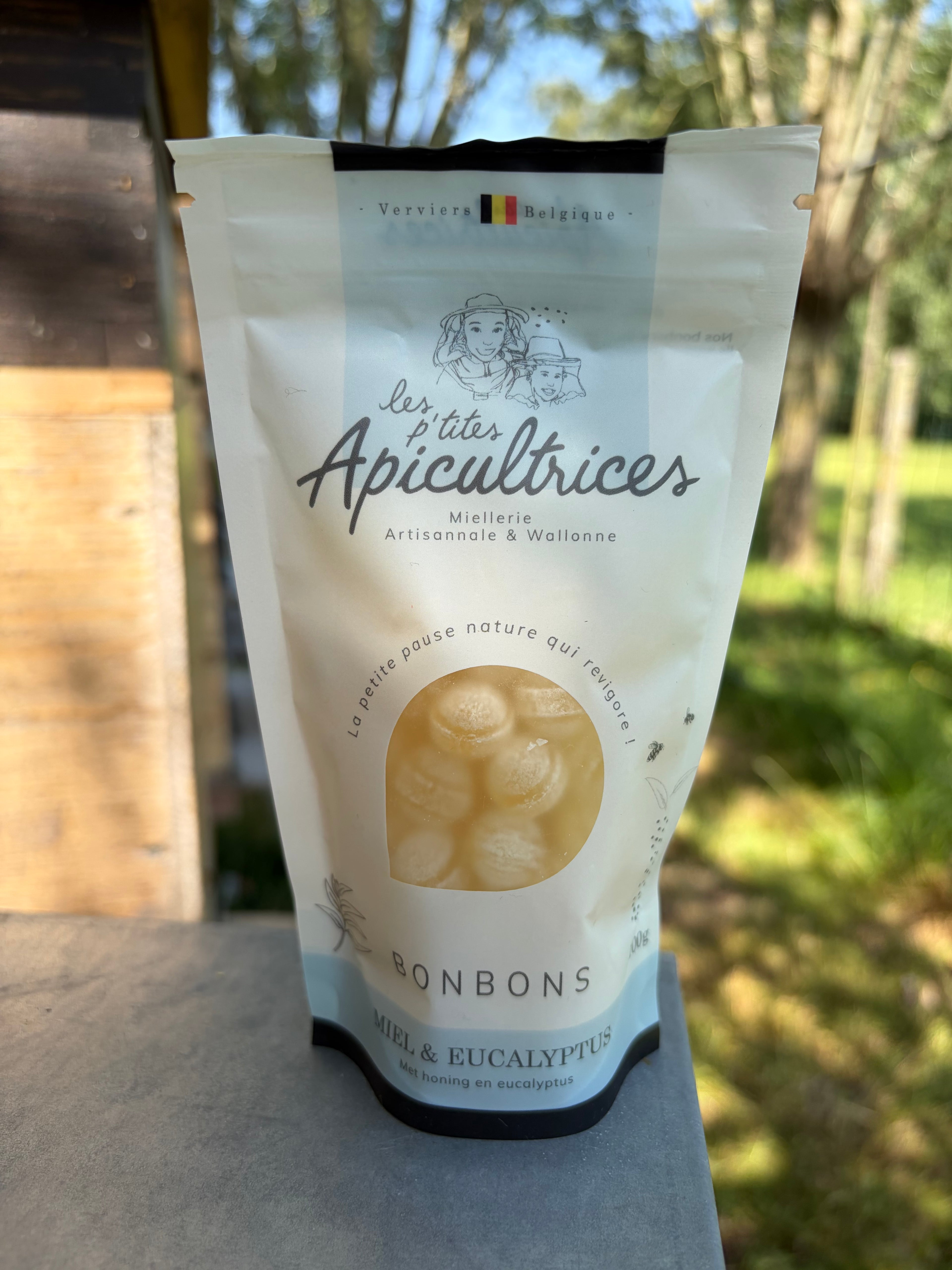 Snoepjes met honing en eucalyptus in conische vorm, zakje 100g